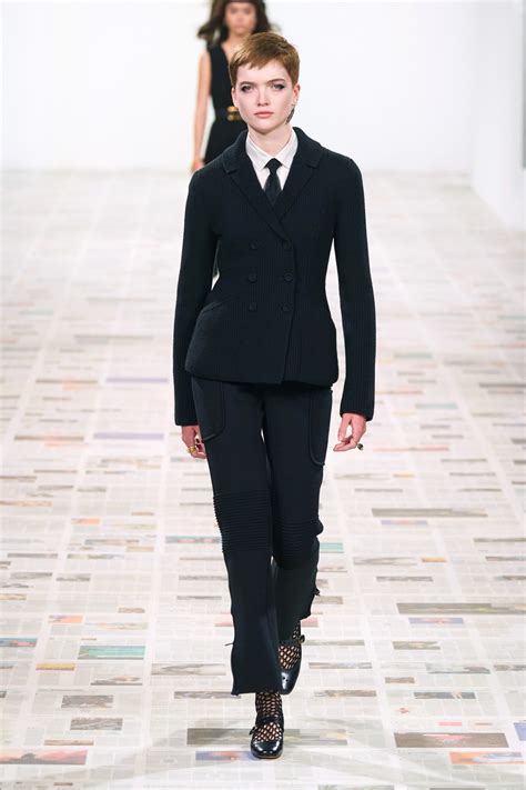 dior woman suit